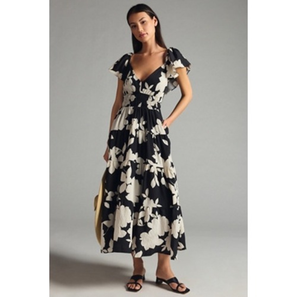 Anthropologie SilverLake Flutter Sleeve Dress
Size: Large